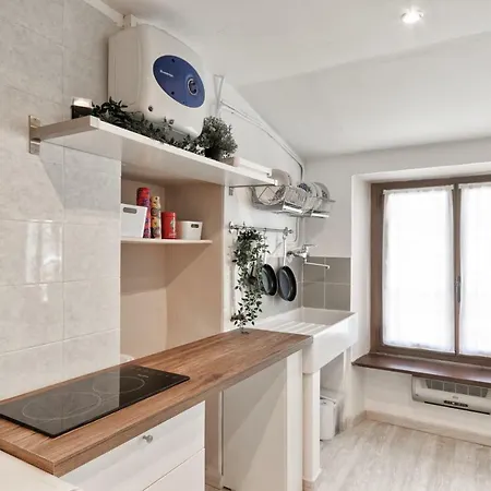 Bilocale In Centro, Stazione Porta Nuova E Metro Apartment *