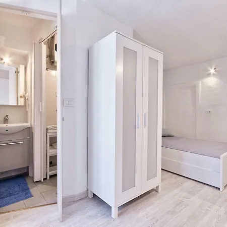 Bilocale In Centro, Stazione Porta Nuova E Metro Apartment Turin