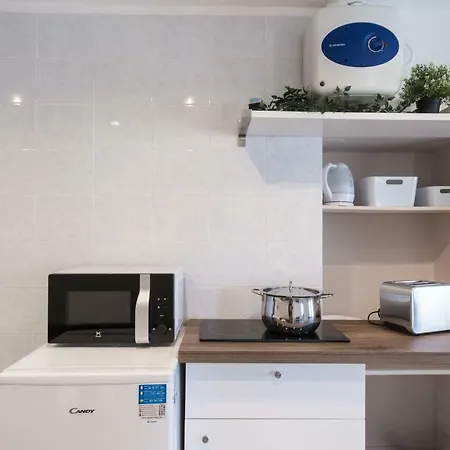 Apartment Bilocale In Centro, Stazione Porta Nuova E Metro